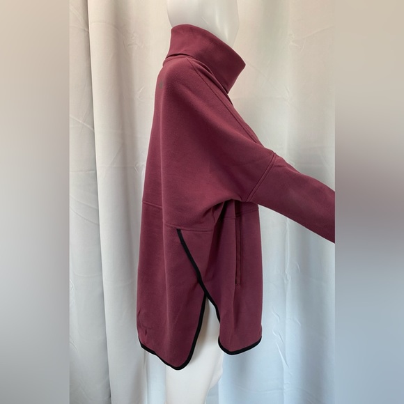 The North Face Women’s Turtleneck - Picture 8 of 13